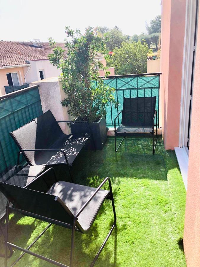 Les Jardins Des Senteurs - Appartement Prive Avec Piscine Et Parking กราส ภายนอก รูปภาพ